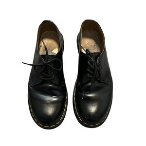 Doc Martens Black Lace-Up Shoes size 9